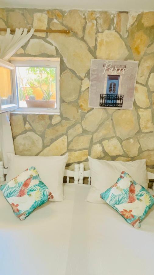 Colorful And Happy Apartment Sukosan - With Parking Dış mekan fotoğraf