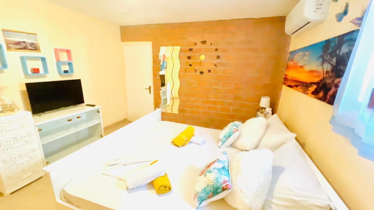 Colorful And Happy Apartment Sukosan - With Parking Dış mekan fotoğraf